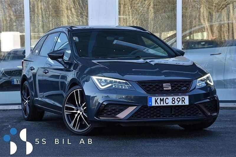 Begagnad Seat Leon ST 4Drive 301 HK (221 kW) 2019 Grå Kombi