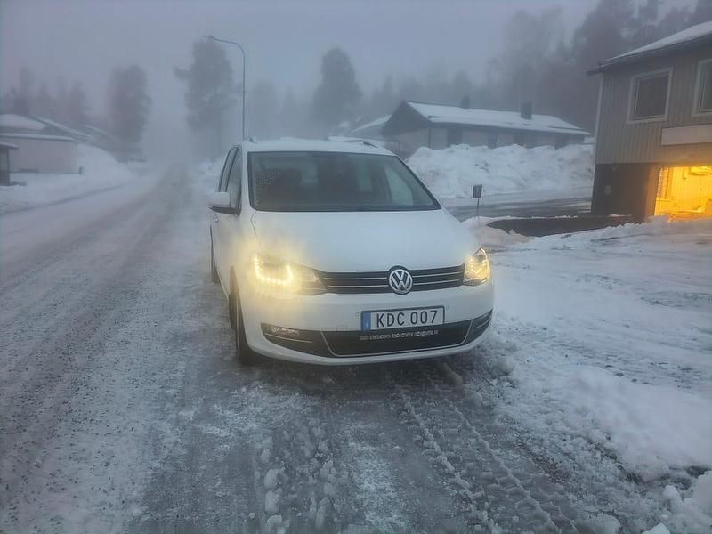 Begagnad VW Sharan 184 HK (135 kW) 2017 Minibuss