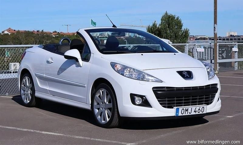 Vit samma som bilen Begagnad 2014 Peugeot 207 CC Cab | 89 900 kr (Lite dyr) - Bild 1/4