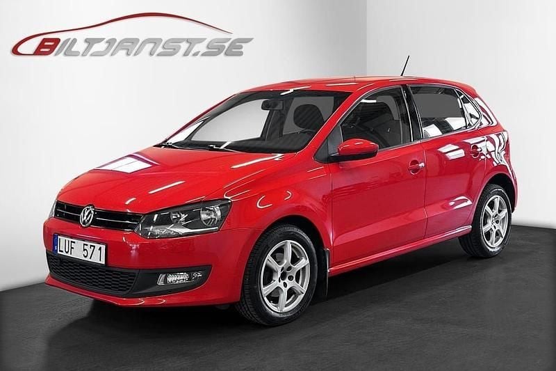 Röd Begagnad 2011 VW Polo Halvkombi | 79 900 kr (Bra pris) - Bild 1/4
