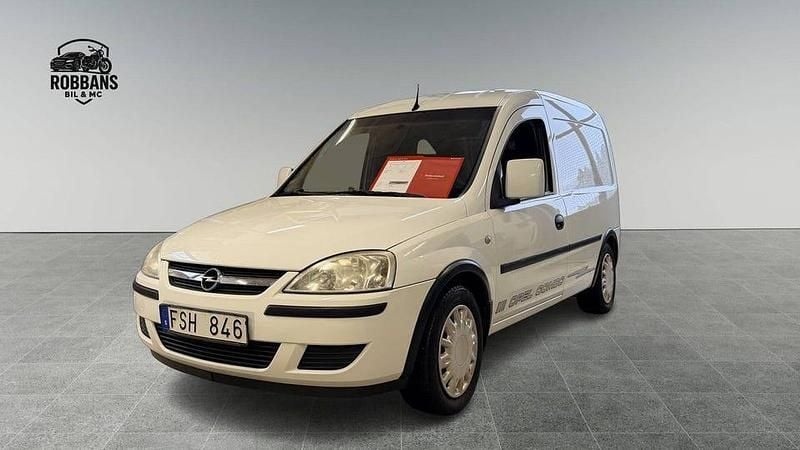 Begagnad Opel Combo 76 HK (55 kW) 2011 Vit Van