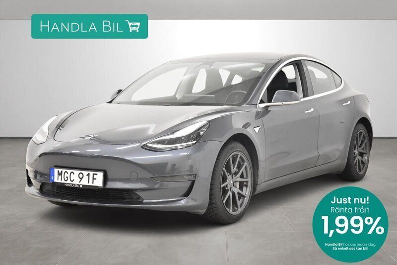 Grå Begagnad 2019 Tesla Model 3 Long Range Sedan | 229 900 kr (Marknadspris) - Bild 1/3