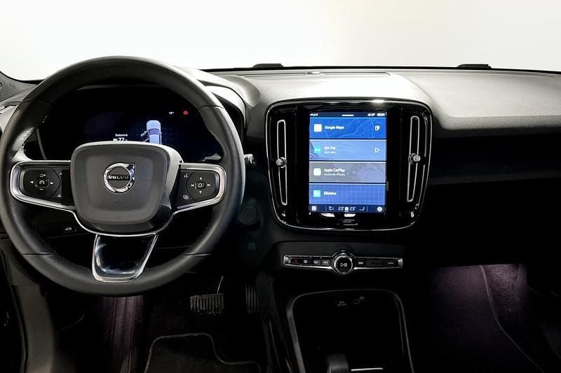 Begagnad Volvo XC40 Single Motor 175 kW (238 HK) 2023 Svart SUV