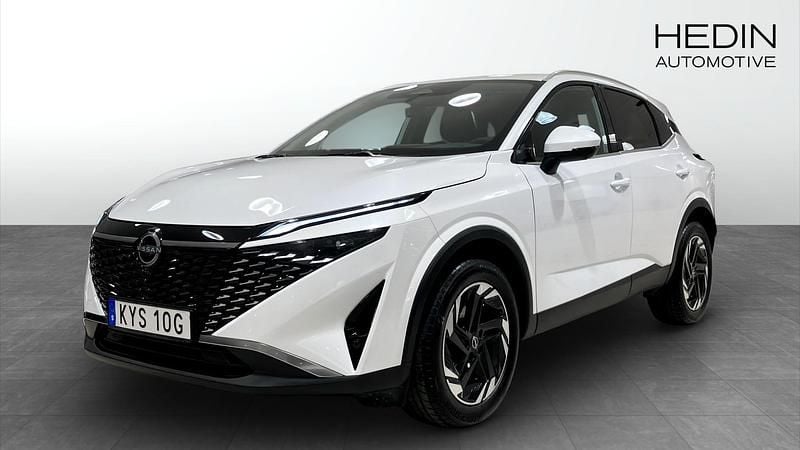 Vit (white) Begagnad 2024 Nissan Qashqai N-Connecta SUV | 309 900 kr - Bild 1/4