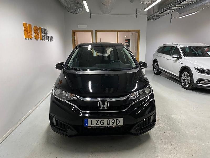 Begagnad Honda Jazz 102 HK (75 kW) 2019 Svart Halvkombi