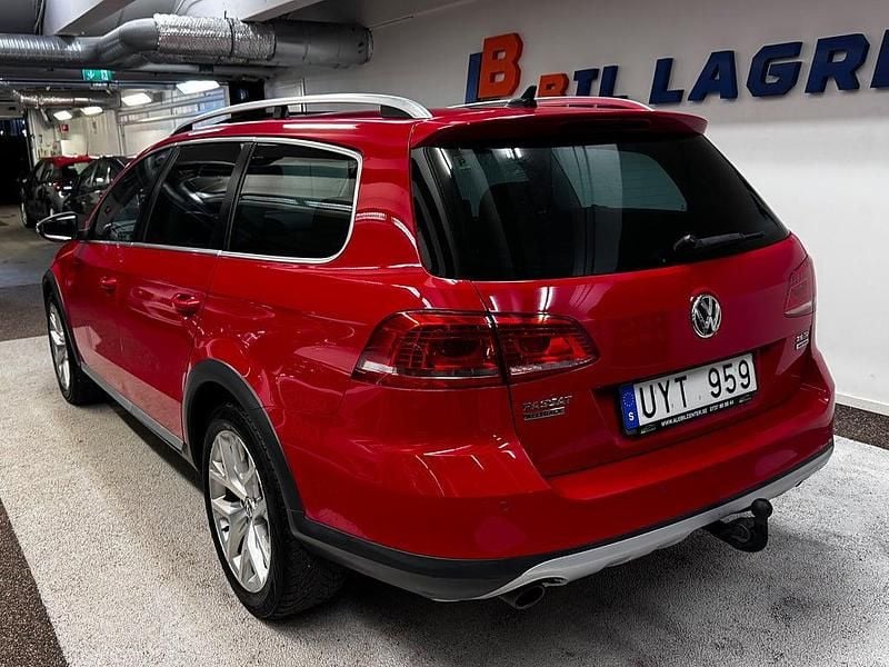Begagnad VW Passat 170 HK (125 kW) 2012 Röd Kombi