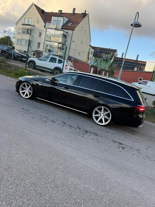 Begagnad Mercedes E220 194 HK (142 kW) 2017