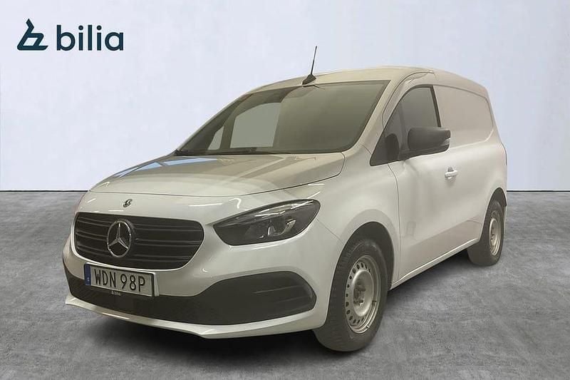 Vit Begagnad 2022 Mercedes Citan 110 Pickup | 179 900 kr (Superpris) - Bild 1/4