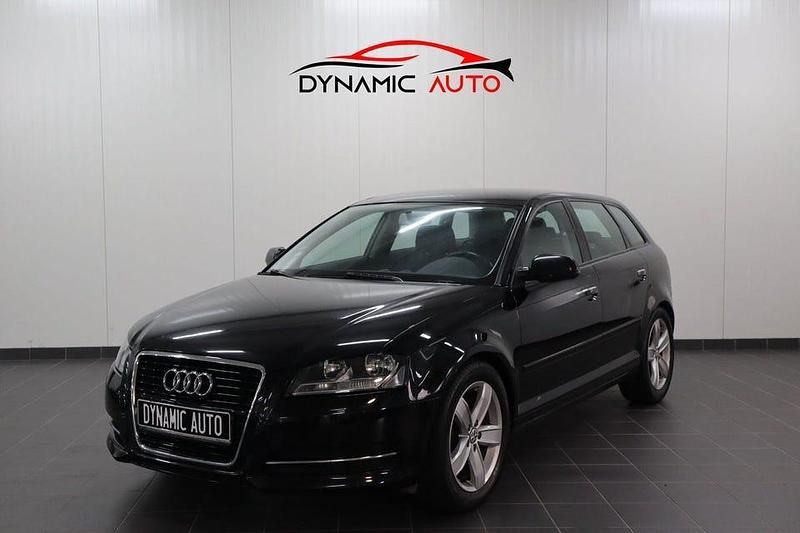 Svart Begagnad 2011 Audi A3 Sportback Attraction Halvkombi | 59 900 kr (Marknadspris) - Bild 1/4