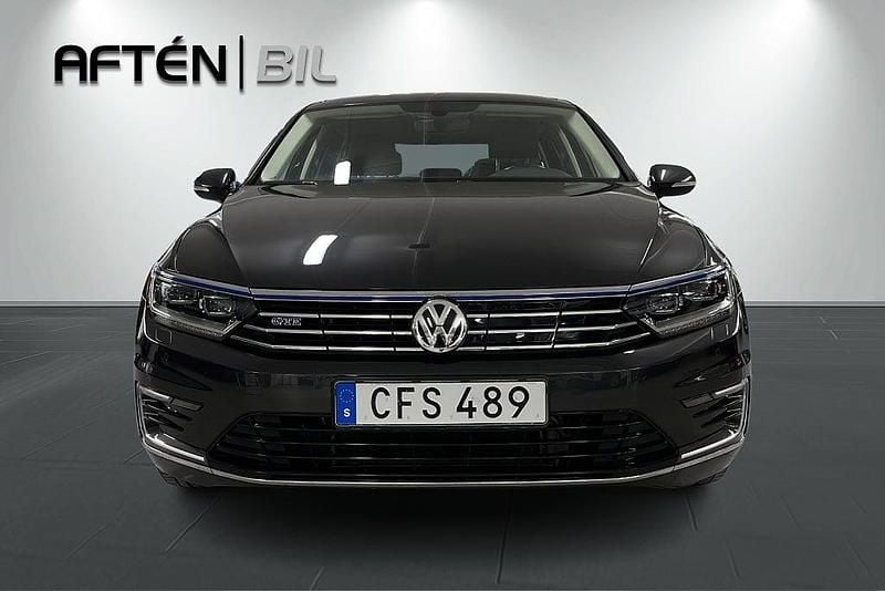 Begagnad VW Passat GTE 218 HK (160 kW) 2018 Grå Kombi