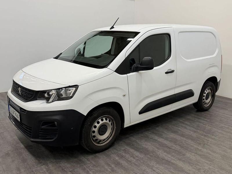 Vit Begagnad 2020 Peugeot Partner Van | 118 000 kr (Bra pris) - Bild 1/4