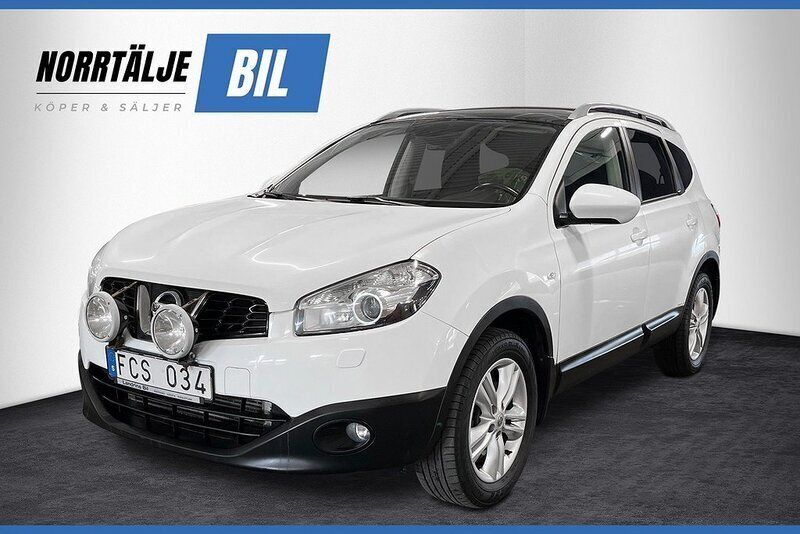 Vit Begagnad 2012 Nissan Qashqai +2 SUV | 89 900 kr (Bra pris) - Bild 1/3