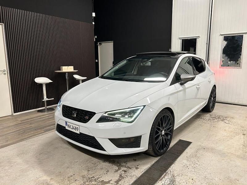 Begagnad Seat Leon FR 180 HK (132 kW) 2014