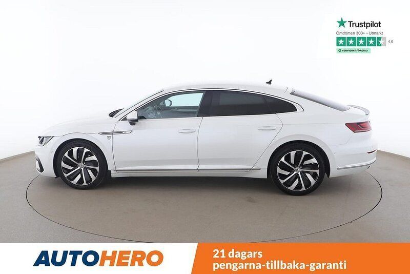 Vit Begagnad 2017 VW Arteon R-line Halvkombi | 249 000 kr (Dyr) - Bild 1/3