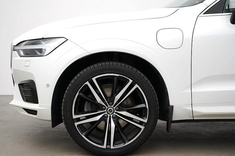 Begagnad Volvo XC60 R-Design 408 HK (300 kW) 2018 Vit SUV