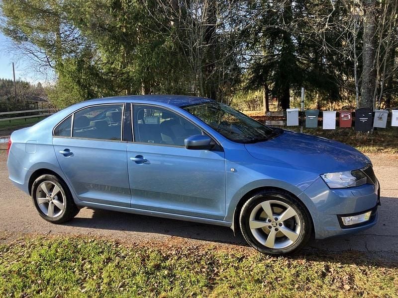 Begagnad 2014 Skoda Rapid Halvkombi | 68 900 kr - Bild 1/4
