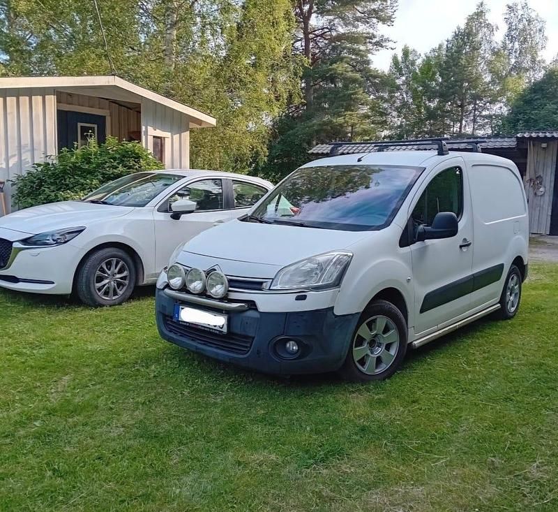 Begagnad 2013 Citroën Berlingo Van | 50 000 kr (Marknadspris) - Bild 1/4