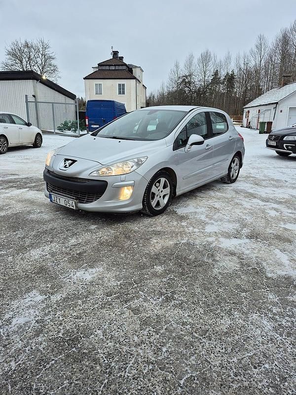 Begagnad Peugeot 308 150 HK (110 kW) 2009 Grå Halvkombi