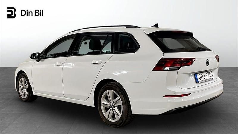 Begagnad VW Golf VIII 131 HK (96 kW) 2021 Vit Kombi