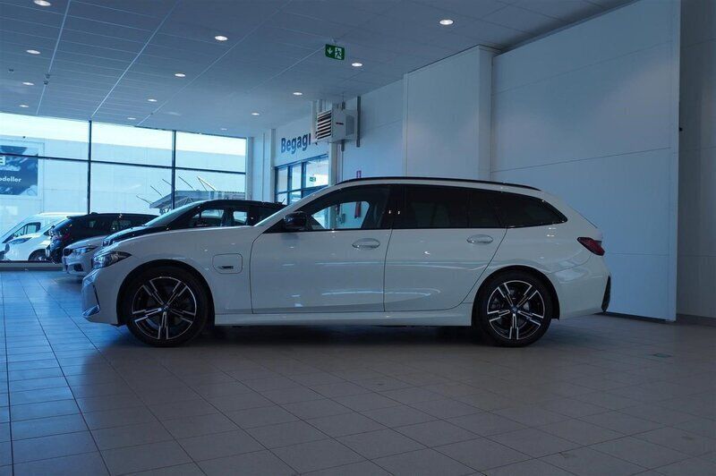 Begagnad BMW 330e M Sport 292 HK (214 kW) 2022 Okänd Kombi