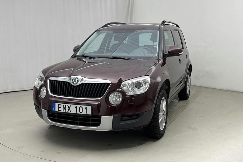 Begagnad Skoda Yeti Experience 105 HK (77 kW) 2010 Mörkröd SUV