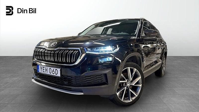 Black magic pärleffekt me Begagnad 2023 Skoda Kodiaq Style SUV | 414 900 kr (Marknadspris) - Bild 1/4