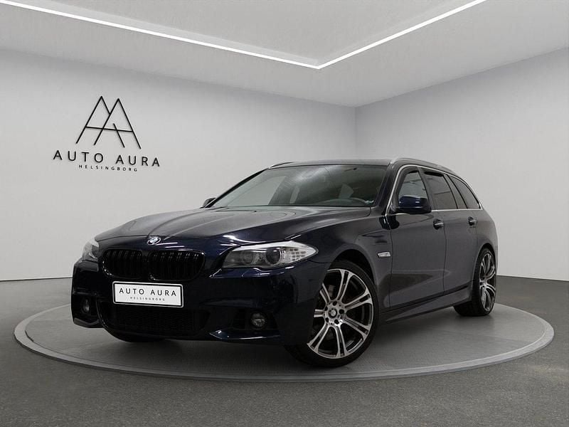 Blå (blå metallic) Begagnad 2012 BMW 535 M Sport Kombi | 169 000 kr (Marknadspris) - Bild 1/4