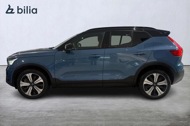 Begagnad Volvo XC40 Single Motor 175 kW (238 HK) 2022 Blå SUV