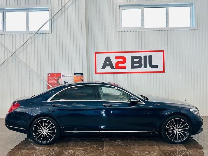 Begagnad Mercedes S350 259 HK (190 kW) 2014 Mörkblå (blå) Sedan