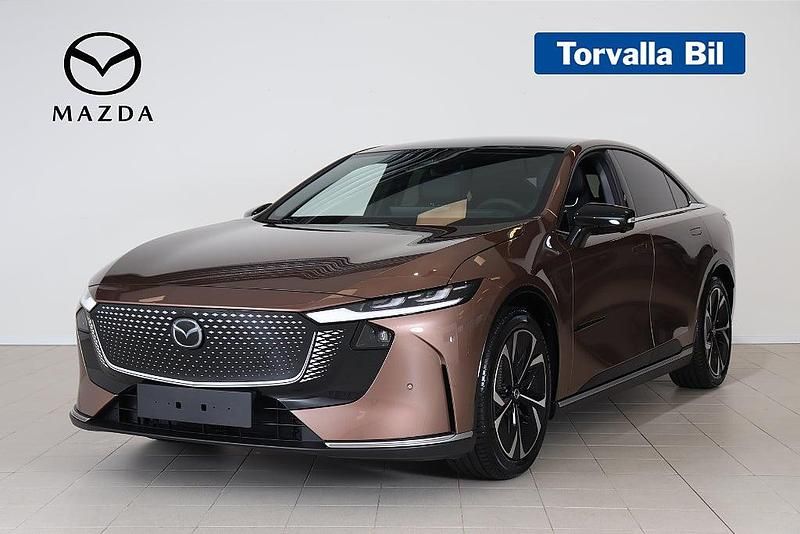 Brun Ny 2025 Mazda 6e | 458 400 kr - Bild 1/4