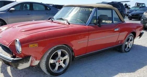 Begagnad Fiat 124 Spider 1979 Röd Cab