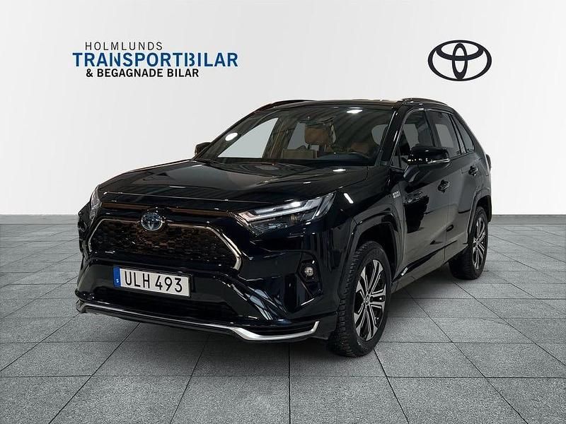 Svart Begagnad 2022 Toyota RAV4 Active SUV | 429 900 kr (Marknadspris) - Bild 1/4
