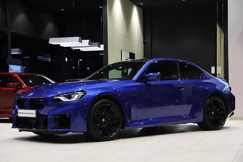 Begagnad BMW M2 Comfort Edition 480 HK (353 kW) 2024 Blå Sportkupé