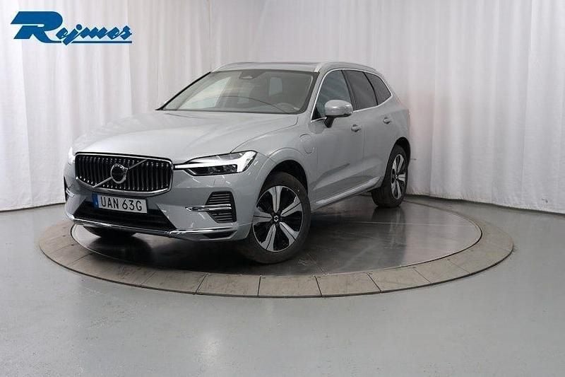 Vapour grey metallic Begagnad 2025 Volvo XC60 Core SUV | 489 900 kr (Superpris) - Bild 1/4
