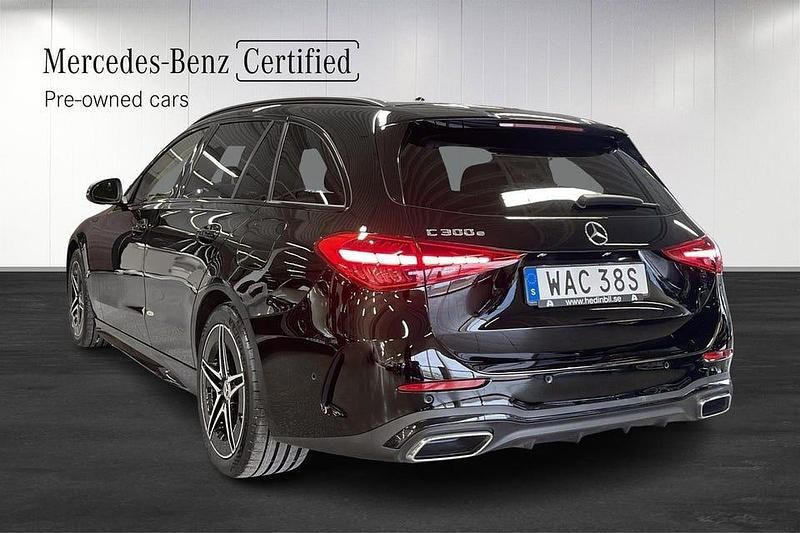 Begagnad Mercedes C300 AMG line 313 HK (230 kW) 2022 Svart Kombi