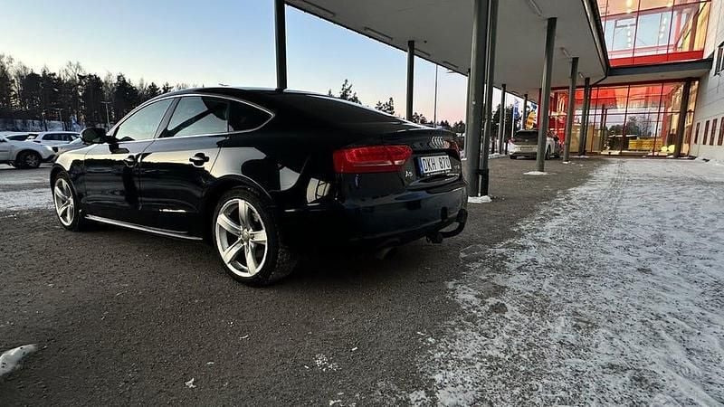 Begagnad Audi A5 Sportback Comfort 211 HK (155 kW) 2011 Svart Halvkombi