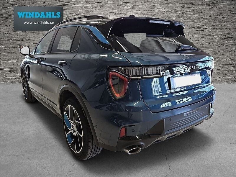 Blå Begagnad 2022 Lynk & Co 01 SUV | 288 500 kr (Marknadspris) - Bild 1/4