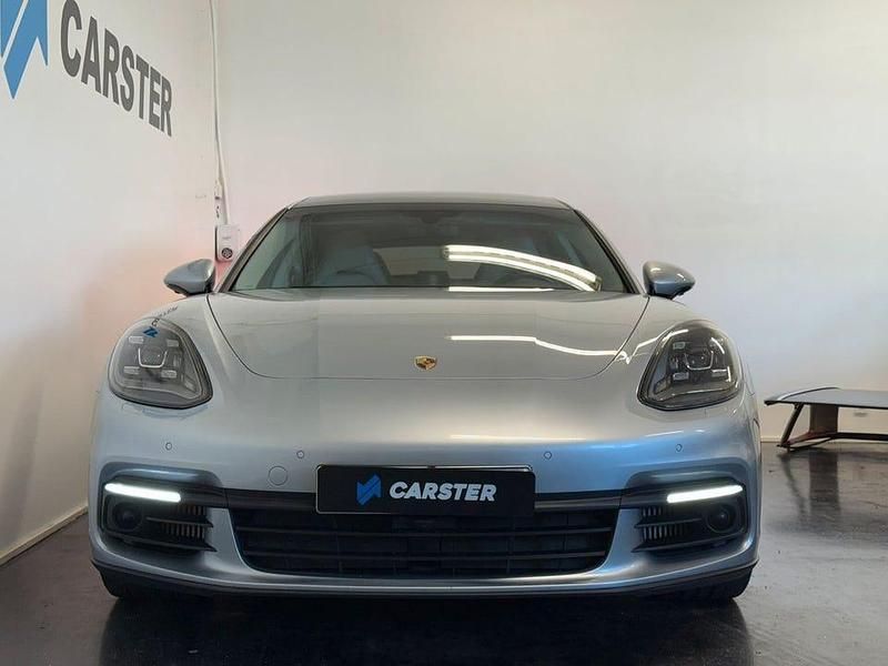 Begagnad Porsche Panamera 4 Sport Turismo 462 HK (339 kW) 2018 Silver Sedan