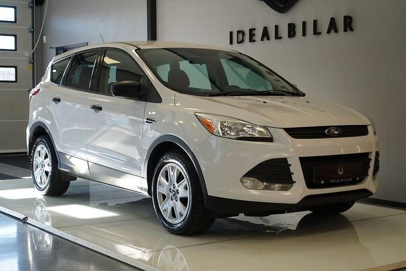 Vit Begagnad 2016 Ford Escape SUV | 279 900 kr - Bild 1/4