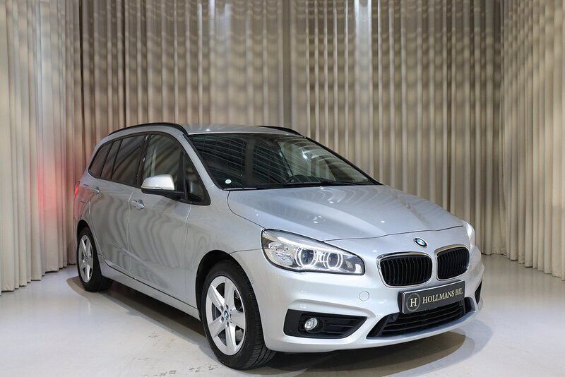 Silver Begagnad 2016 BMW 220 Gran Tourer Minibuss | 149 900 kr (Marknadspris) - Bild 1/4