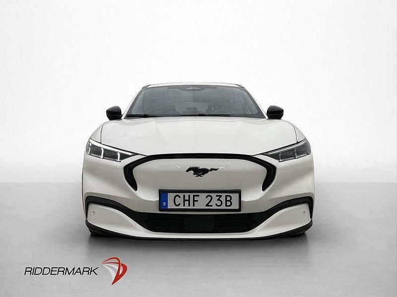 Begagnad Ford Mustang Mach-E Standard Range 275 kW (375 HK) 2022 Vit SUV