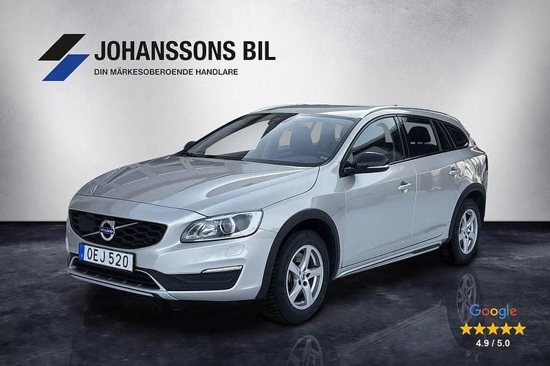 Begagnad Volvo V60 CC Summum 190 HK (139 kW) 2016 Brun Kombi