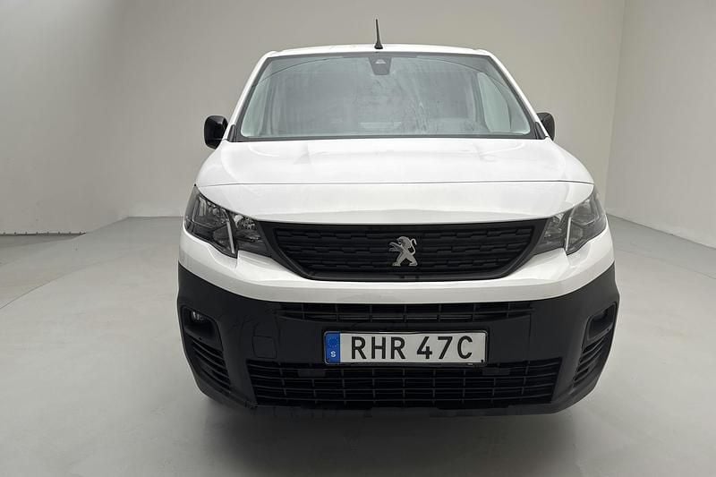 Begagnad Peugeot Partner 130 HK (95 kW) 2021 Vit Minibuss