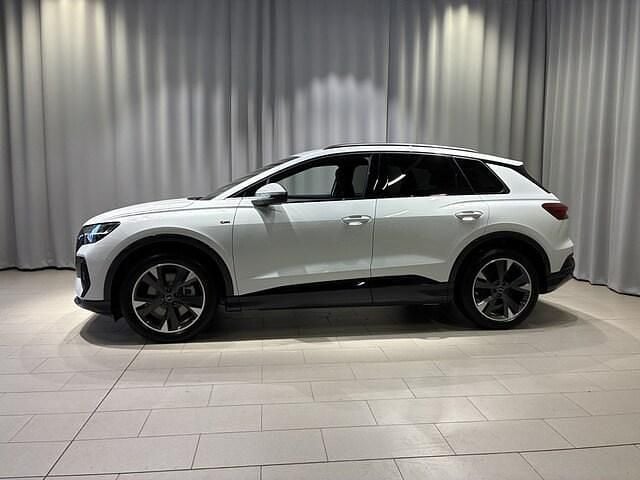 Begagnad Audi Q4 e-tron S-Line 210 kW (286 HK) 2025 Vit SUV