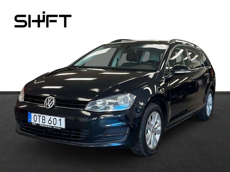 Svart Begagnad 2016 VW Golf VII Kombi | 109 900 kr (Marknadspris) - Bild 1/4