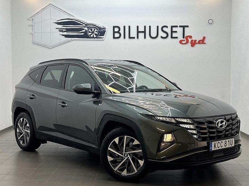 Grå Begagnad 2021 Hyundai Tucson Edition SUV | 288 500 kr (Marknadspris) - Bild 1/4