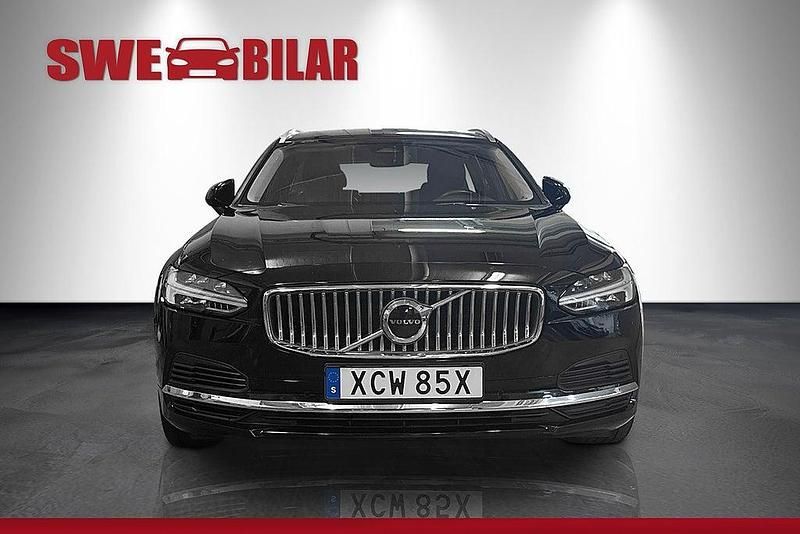 Begagnad Volvo V90 253 HK (186 kW) 2022 Svart Kombi