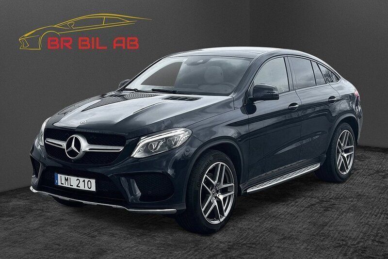 Mörkblå (blå) Begagnad 2017 Mercedes GLE350 Sportkupé | 469 000 kr (Lite dyr) - Bild 1/4