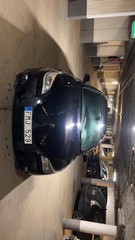 Svart Begagnad 2007 BMW 530 M Sport Sedan | 70 000 kr (Marknadspris) - Bild 1/4