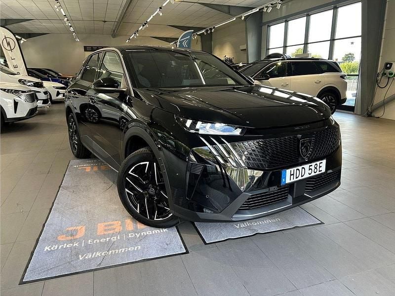 Svart Begagnad 2025 Peugeot 3008 GT SUV | 379 900 kr - Bild 1/4